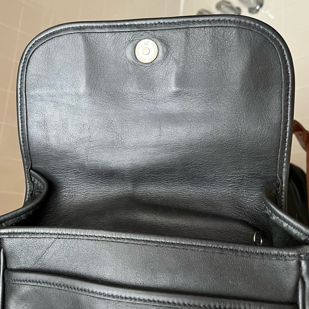 Coach vintage black leather tailored pouch #768-0905 made in US (GUC) purse - Picture 12 of 17